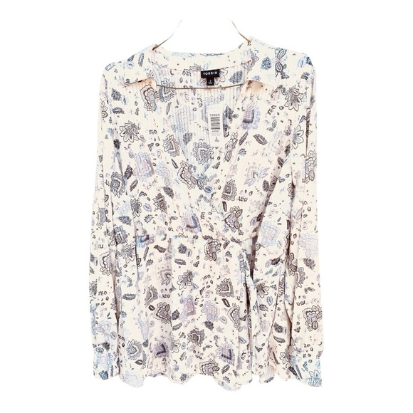 NWT Torrid Stripe Satin Collared Surplice Blouse - Picture 3 of 8